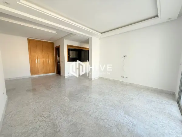 A louer un s1 vide aux jardins de Carthage